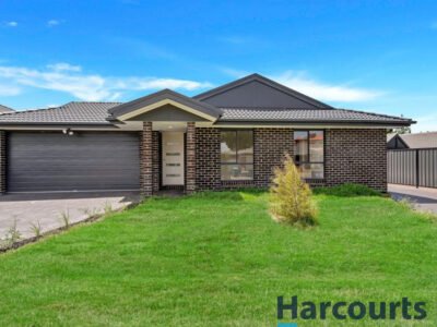 1/8 Redwood Drive, HOPPERS CROSSING, VIC 3029