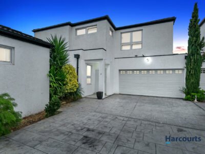 2/10 Saddle Wynd, TRUGANINA, VIC 3029