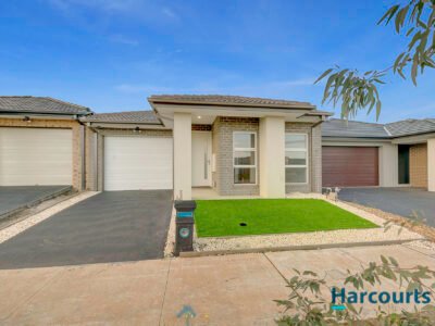 55 Conservatory Drive, DEANSIDE, VIC 3336