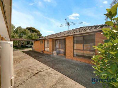 4/15 DUNBARTON AVENUE, HOPPERS CROSSING, VIC 3029